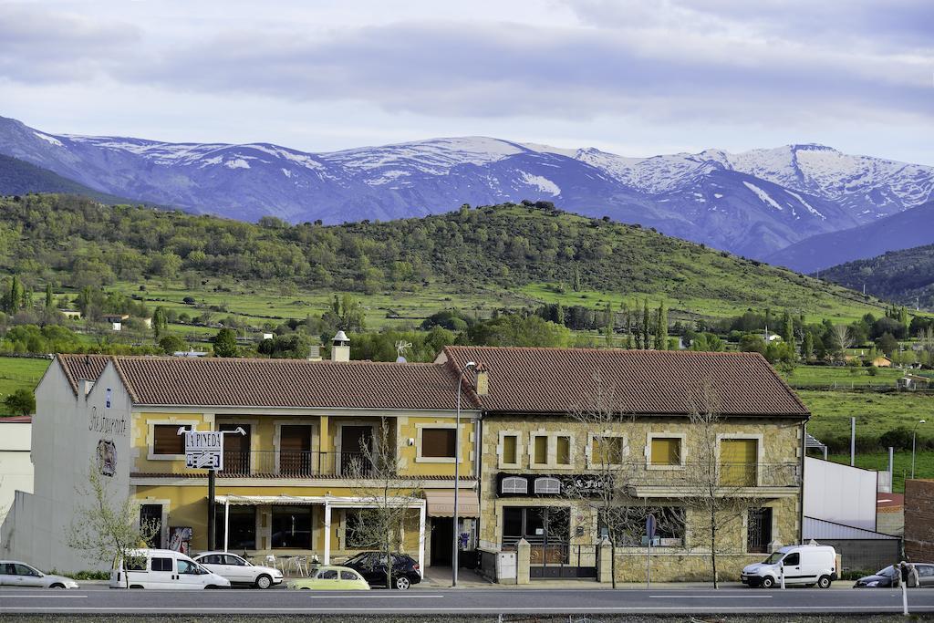 Hostal Restaurante La Pineda El Barco de Ávila Екстериор снимка