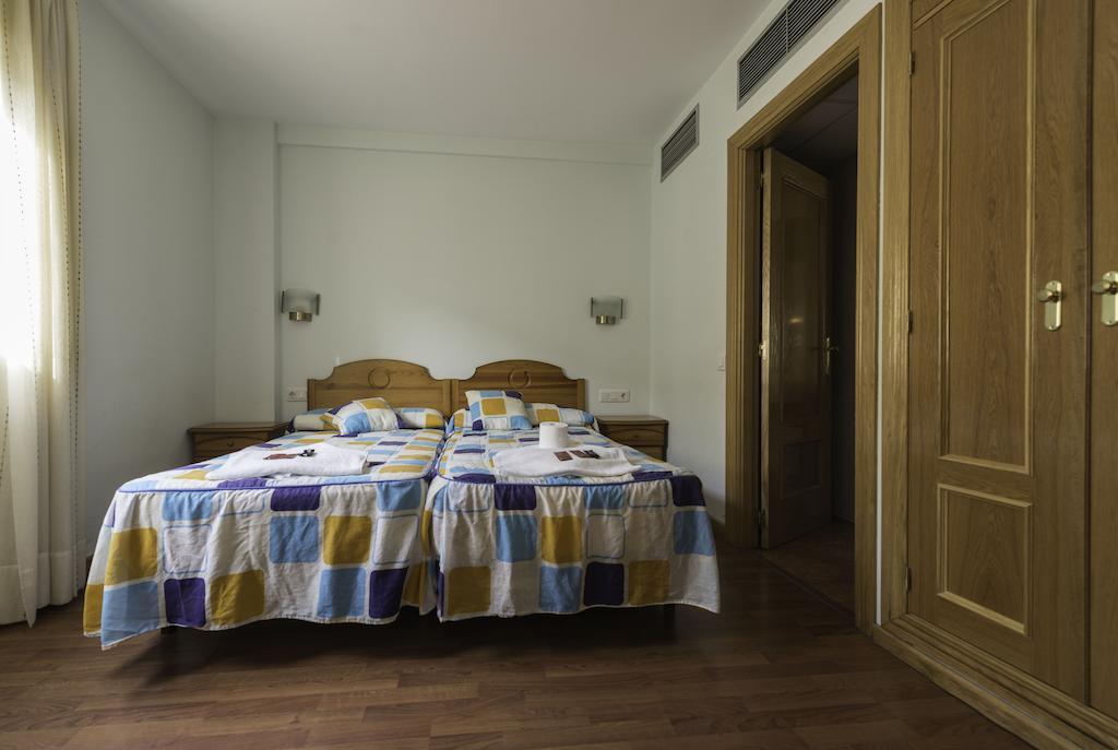 Hostal Restaurante La Pineda El Barco de Ávila Стая снимка