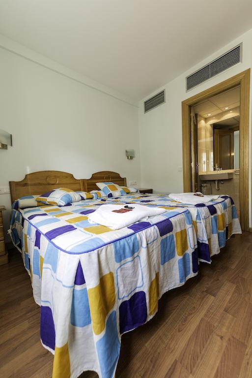 Hostal Restaurante La Pineda El Barco de Ávila Стая снимка
