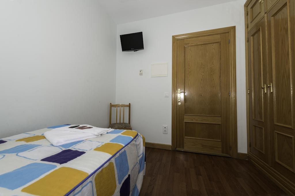 Hostal Restaurante La Pineda El Barco de Ávila Стая снимка